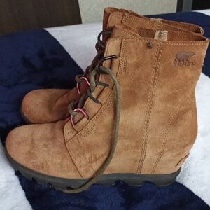 Women's boots